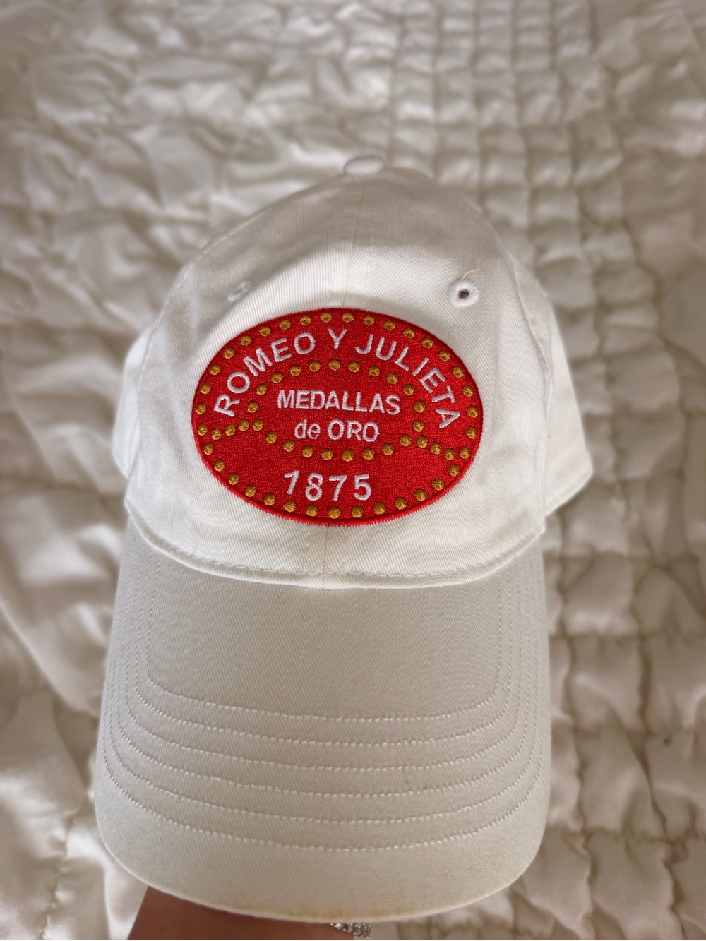 Oura White Baseball Cap with Red Romeo y Julieta Patch